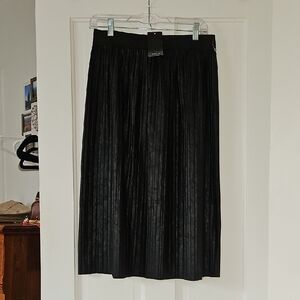 NWT Faux Leather Pleated Skirt Size M